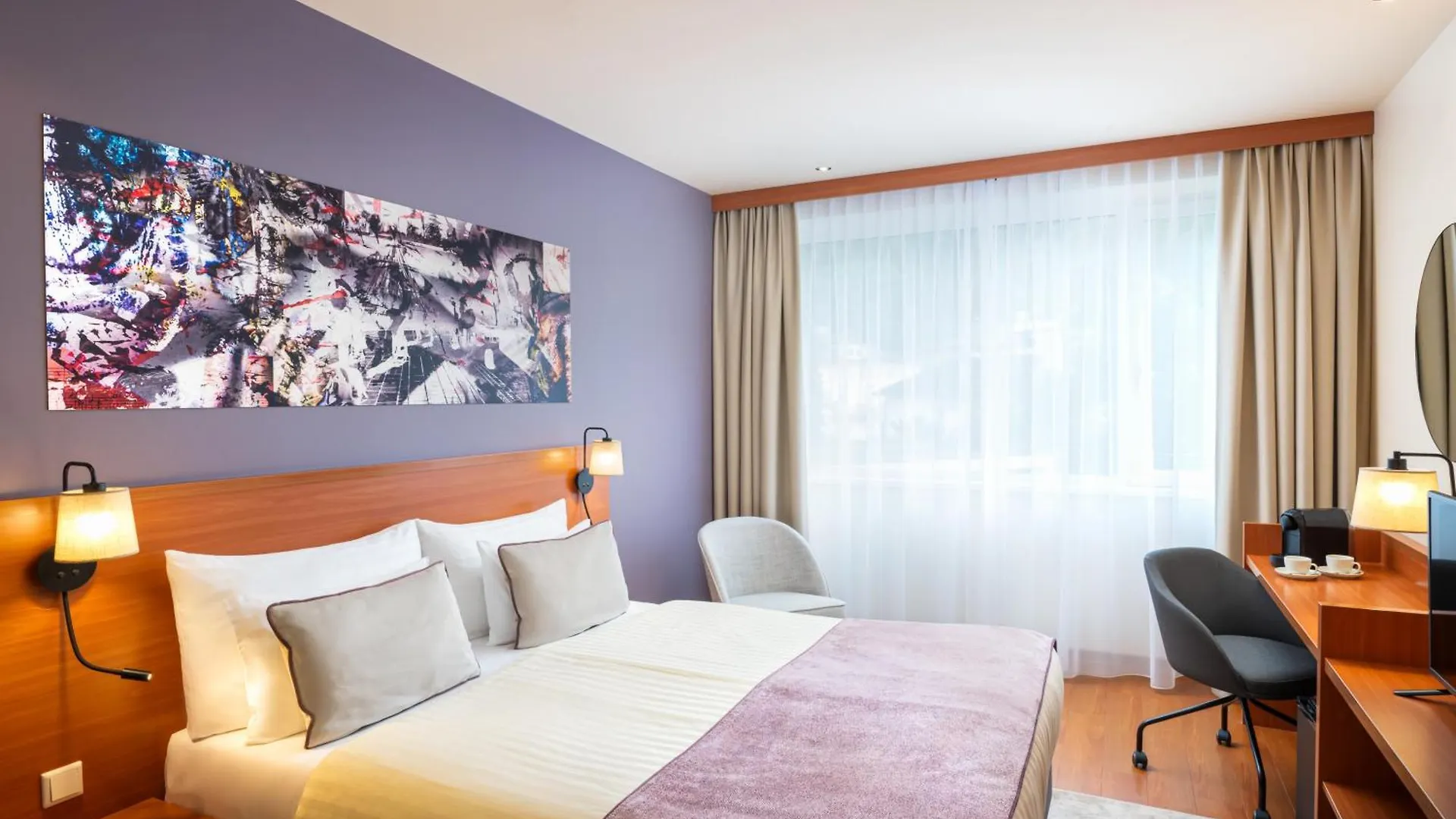 Leonardo Hotel Salzburg City Center 3*,  אוסטריה